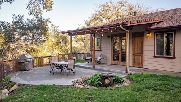 Vita Amorosa By Avantstay Gated Cottage + Oak & Vineyard Views Near Paso Robles - California
