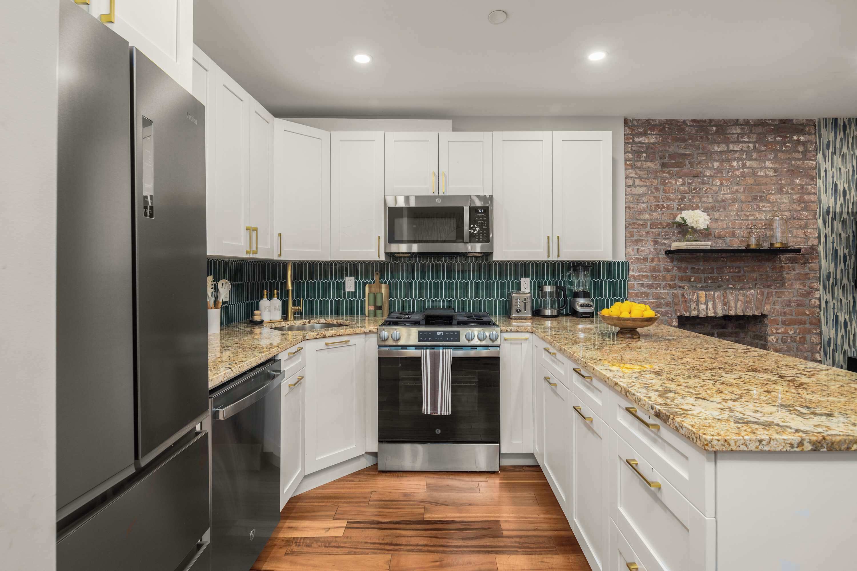 Fridge, dishwasher, cookware/dishes/utensils