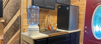 The Black Shandy Glamping Cabin