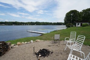 Property grounds - Glass-Front Lake Cottage, Fire Pit, Sleeps 7. Wireless internet, Heat/AC. (Horton)