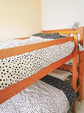 Room - Cosy and lovely appartment for 5 in Pornic -France- with shared swimming pool (Pornic)