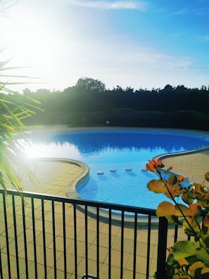 Pool - Cosy and lovely appartment for 5 in Pornic -France- with shared swimming pool (Pornic)