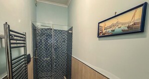 Shower, hair dryer, bidet, towels - HOUSE ARTISTS (Napoli)