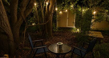 Cozy Retreat 1-bedroom with camper in marvelous Norman