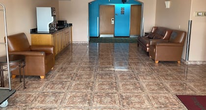 TROPICANA INN & SUITES