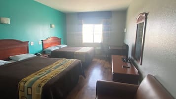 Room, 2 Queen Beds, Non Smoking | WiFi (free)