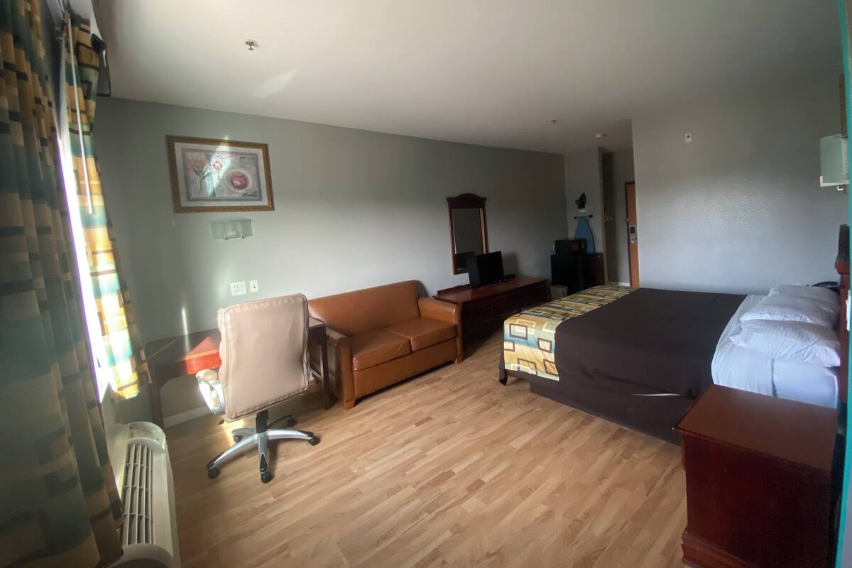 Zimmer, 1 King-Bett, Nichtraucher | Kostenloses WLAN