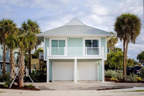 Luxury Condo, Balcony, Beach View | Exterior - The Nile (Fort Myers Beach)