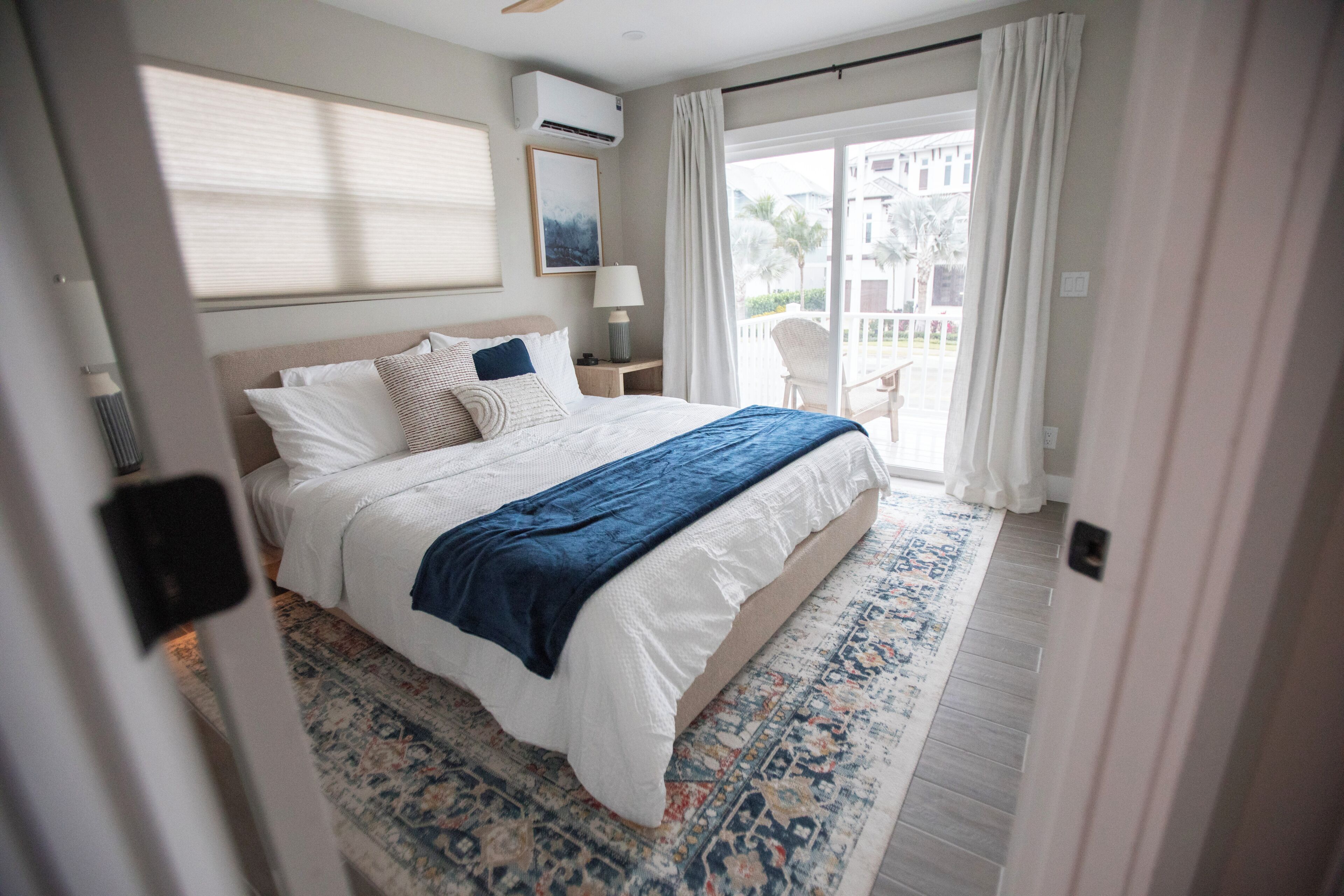 Luxury Condo, Balcony, Beach View | WiFi (free)