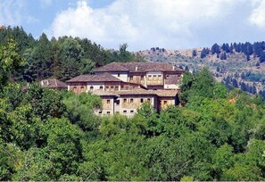 Exterior - Katogi Averoff Hotel Vinery (Metsovo)