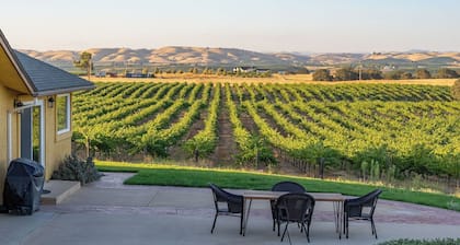 Wild Vines by Avantstay Vineyard Views + BBQ Patio Paso Robles Wine Country