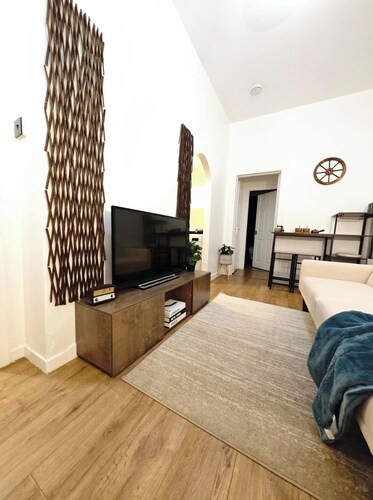 Pinewood Cozy Apartment in Dundee