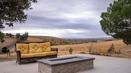 Steel City Cellars by Avantstay 2 Ensuite Beds + Vineyard Views Paso Robles Wine Country