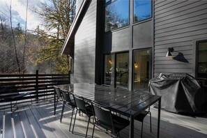 Outdoor dining - Fern + Cedar Cabin | hot tub | fireplace | firepit (Deming)