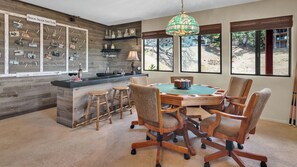 Unclassified image, 5 of 45, button - Naci Lakeview Retreat by Avantstay Lake Views + Game Room Oak Shores, Lake Nacimiento (Bradley)