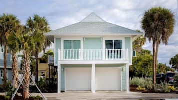 Condo, Kitchen, Beachside | Exterior
