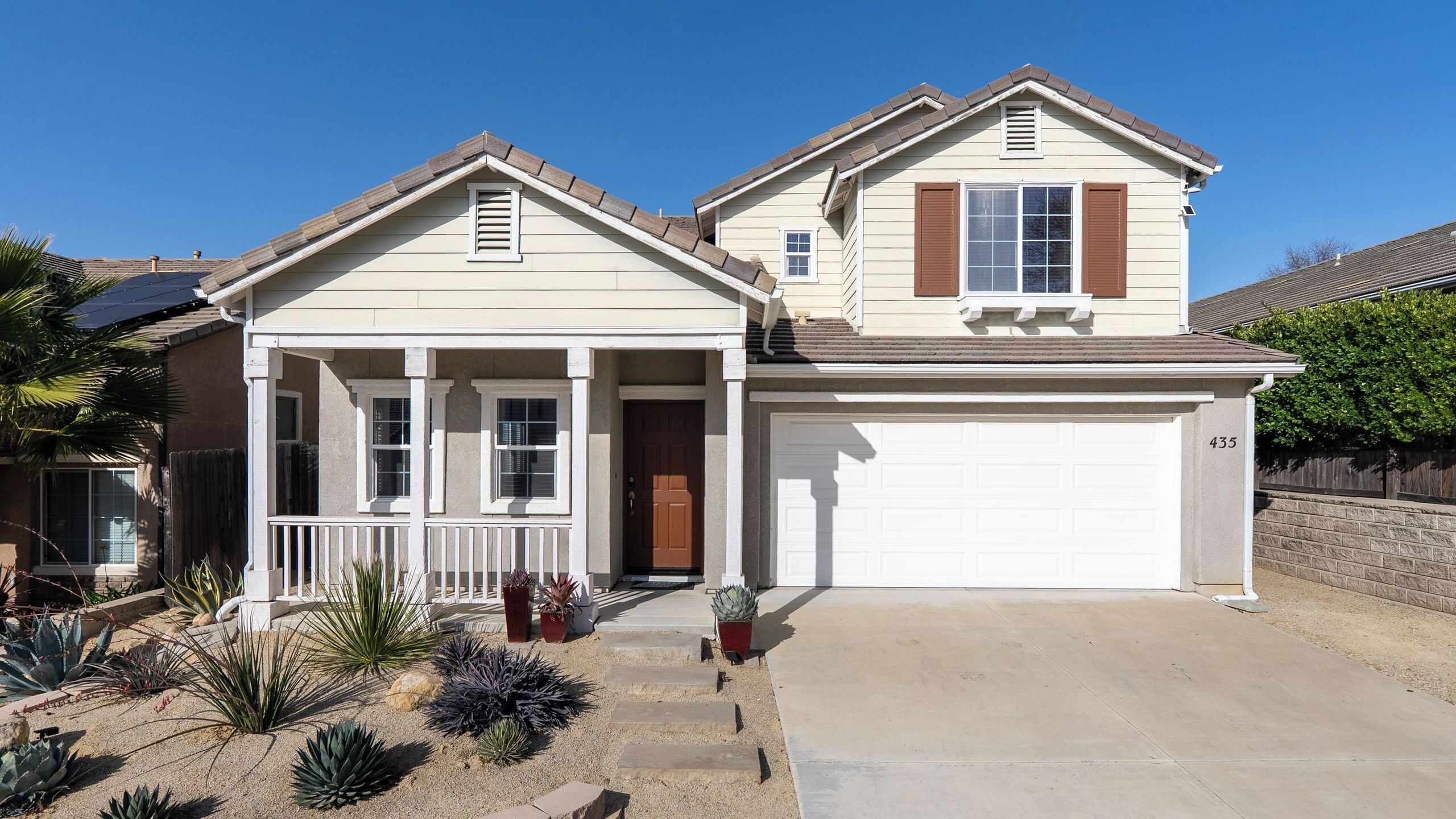 House (4 Bedrooms) | Front of property