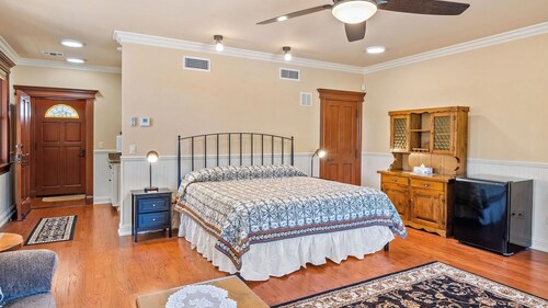 Lewis Loft by Avantstay Two Suites + Walk to Town Paso Robles