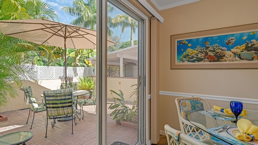 Banyan House