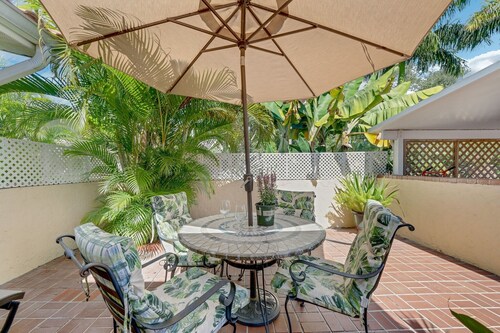 Banyan House