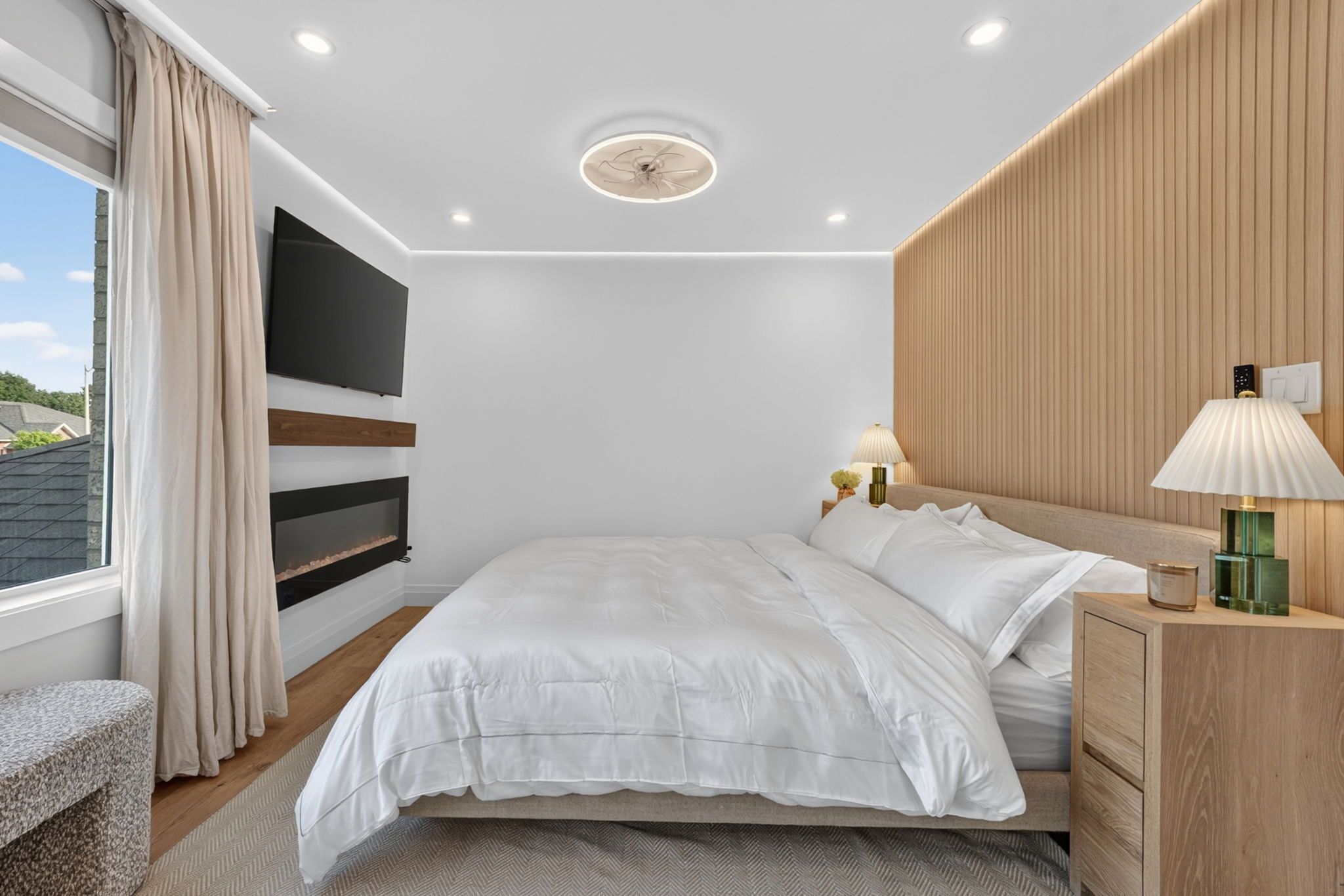 1 habitación, tabla de planchar con plancha, wifi gratis y ropa de cama 