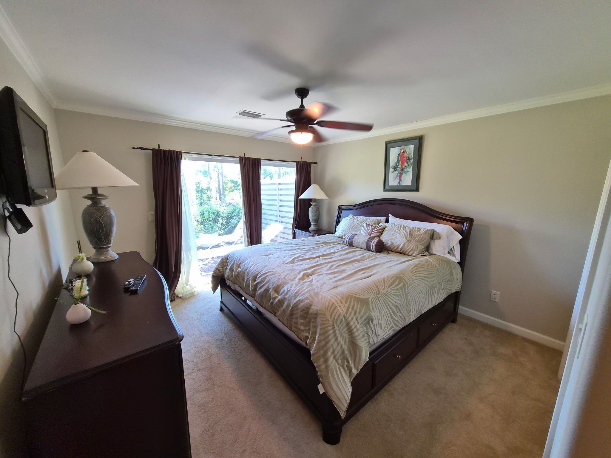 4 bedrooms, free WiFi, bed sheets