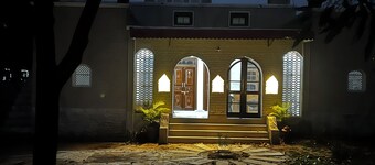 Furnished farmhouse peaceful , full green and ample parking,