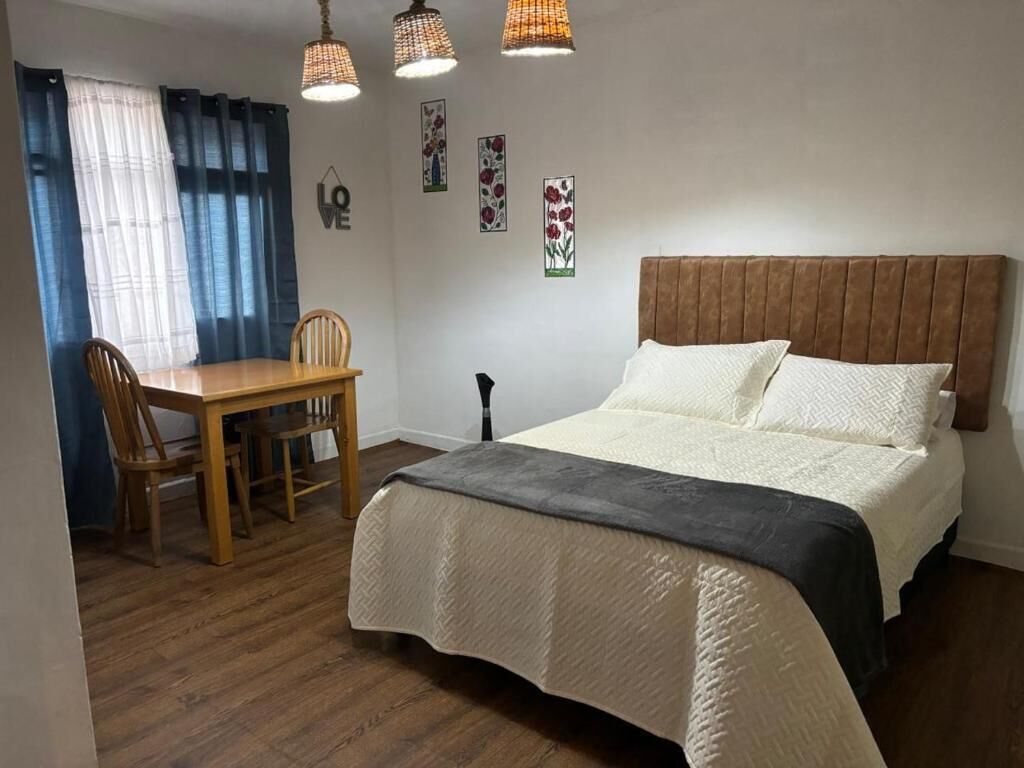 Quarto casal básico | Wi-Fi de cortesia