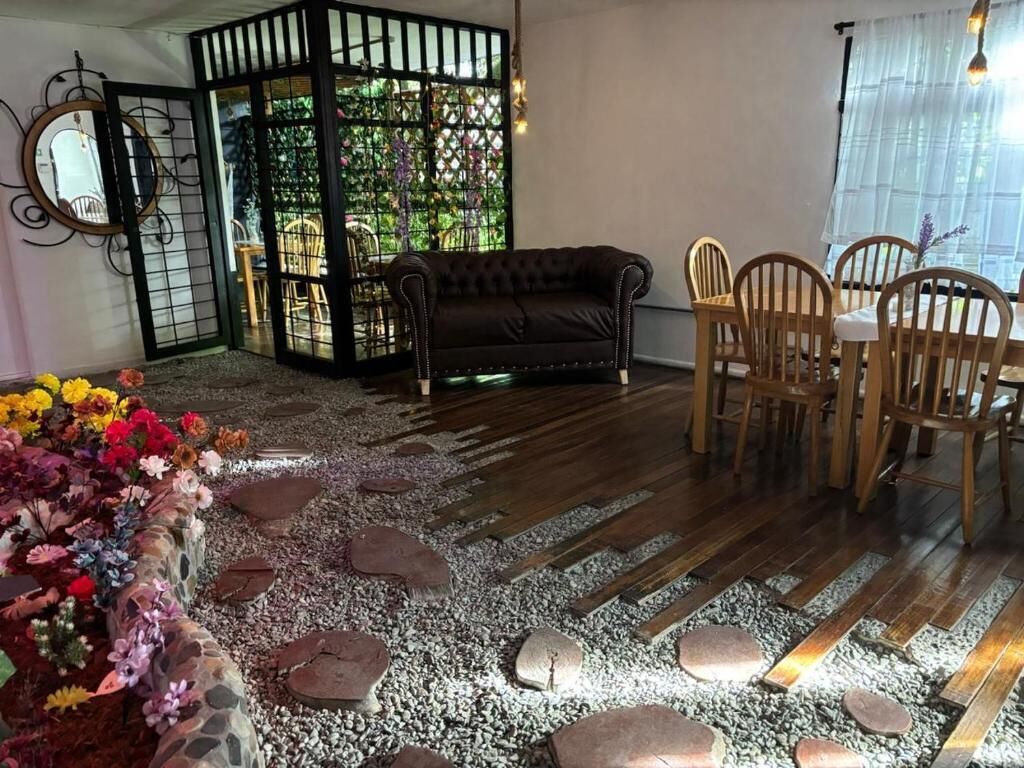 Basic Double Room | Dining