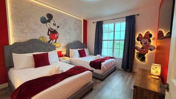 Desk, iron/ironing board, WiFi, bed sheets