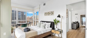 The Harbourline Suites Downtown Toronto