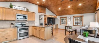 Breakaway Lake House