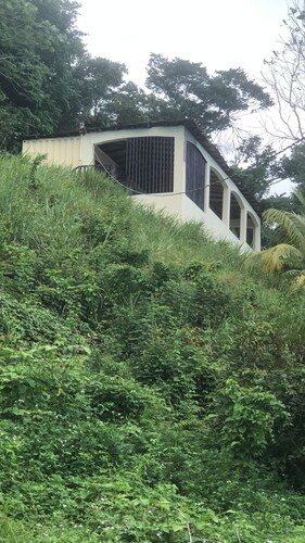 Lovely 1-bedroom home in soothing hills of St. Mary Parish getaway