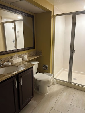 Bathroom - 3-bedroom Villa ay Westgate Resort Orlando (Orlando)