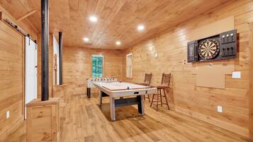 Spielezimmer