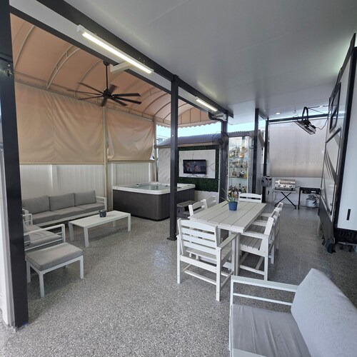 2-bedroom campground in peaceful Key Largo with AC comfort.