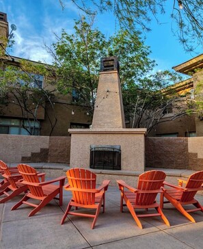 Terrace/patio - Cozy 1-bedroom condo with AC in charming Las Vegas (Las Vegas)