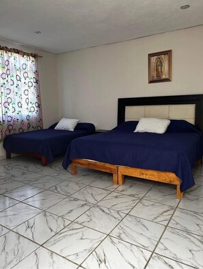 Room - Diana's Home Hostel (santa maria pipioltepec)