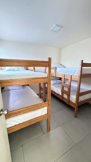 2 bedrooms, WiFi, bed sheets - 2-bedroom apartment in charming San Jerónimo with AC and private jacuzzi. (San Jerónimo)