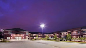 Exterior - Platinum Stay Inn & Suites (Baytown)
