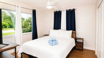 Iron/ironing board, WiFi (free), bed sheets