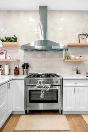 Private kitchen - Fun & Modern Summer Pool Home near Disney! (Anaheim)
