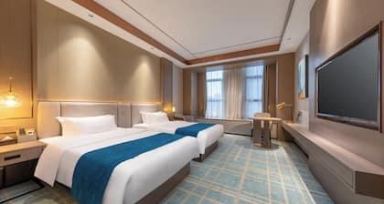 Poltton International Apartments - Yangjiang Donghuicheng Plaza