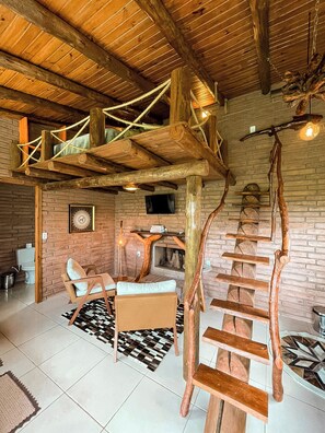 Comfort Chalet, Mountain View | Living area - Chalés Aconchego dos Canyons (Praia Grande)