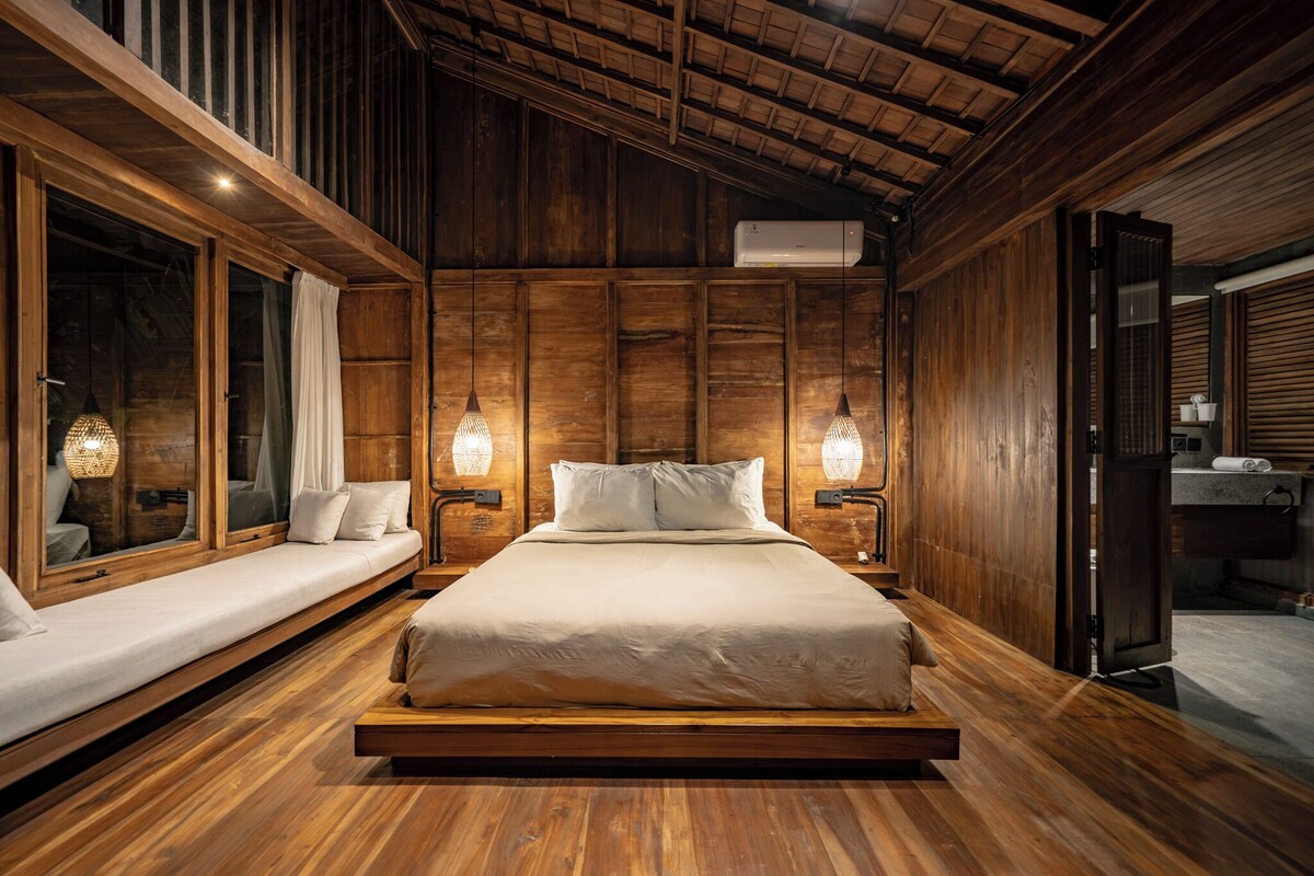 Caja fuerte, cortinas opacas, wifi gratis y ropa de cama