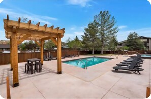 Pool - 1-bedroom/B Resort On Free Shuttle to Ski IN/Out Historic Main Pool Hottub Trail (Park City)