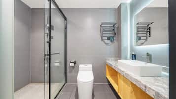Economy Single Room, City View | Bathroom