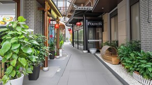 Ảnh chưa phân loại, 2 trong số 26 ảnh, nút