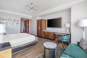 Tabla de planchar con plancha, wifi, ropa de cama