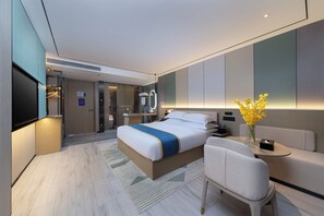 Habitación individual, 1 cama King size | Escritorio, espacio para trabajar con laptop y wifi gratis 